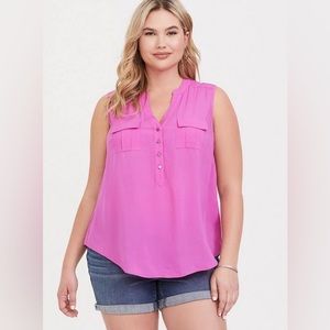 Torrid Magenta Harper Challis Pullover Sleeveless Blouse in size 2